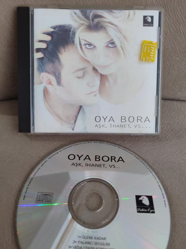 OYA BORA - Aşk , İhanet , Vs...  1997 Türkiye  Basım  CD Albüm 2.el