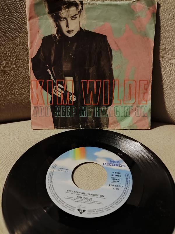 Kim Wilde – You Keep Me Hangin’ On - 1986  Almanya Basım 45 LİK PLAK 2.el