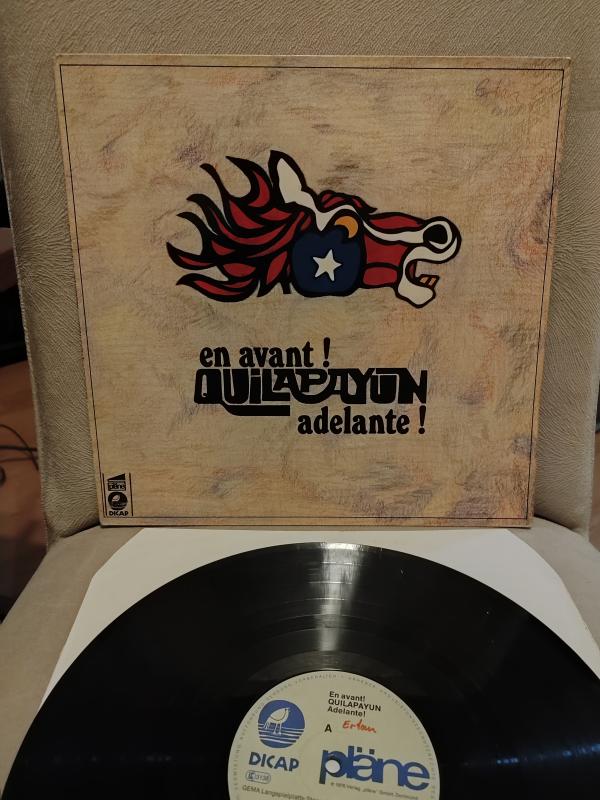QUILAPAYUN - En Avant! Adelante! - 1976  Almanya Basım Albüm - LP Plak 2.EL