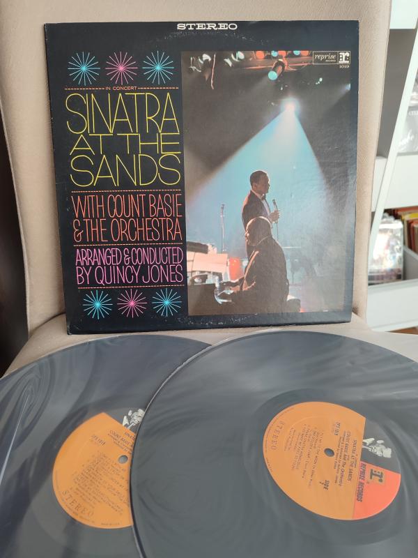 FRANK SINATRA  At The Sands 1974 Japonya Basım Nadir 2xLP Plak Fly Me To The Moon bu Albümde 2. el