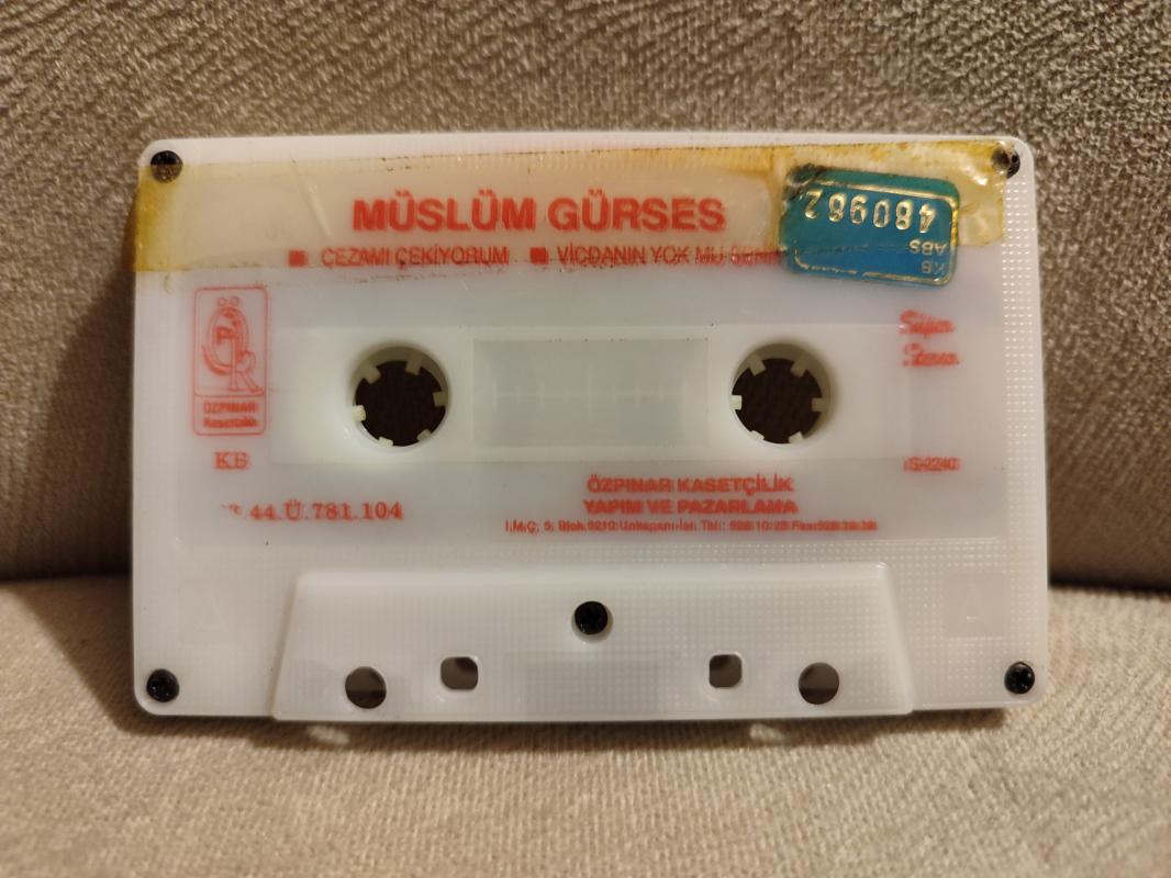 MÜSLÜM GÜRSES - Cezamı Çekiyorum / Vicdanın Yok Mu Senin 1991 Türkiye Basım Kaset Kapaksız 2. el