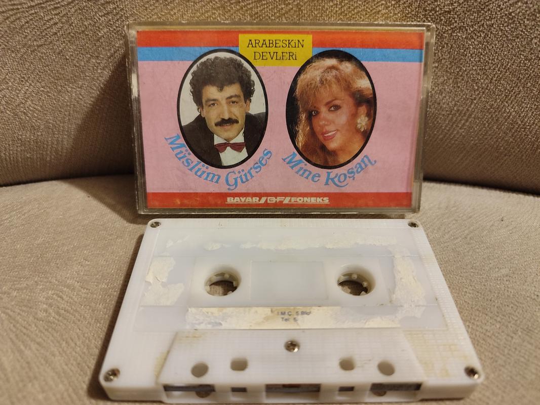 ARABESKİN DEVLERİ 1 - Müslüm Gürses / Mine Koşan‎ -  1989 Türkiye Basım Kaset Albüm 2.el