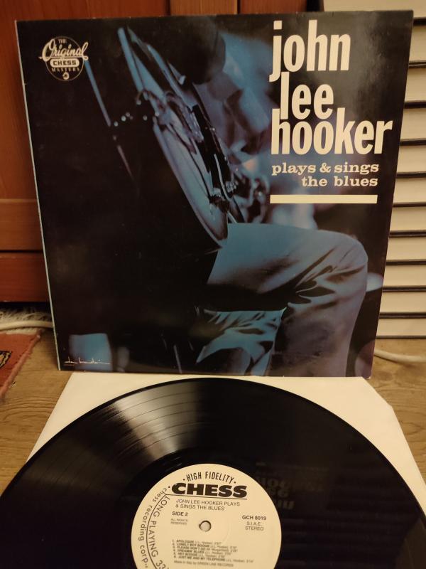 JOHN LEE HOOKER Play and Sings The Blues - 1984 İtalya Basım 33lük LP Plak 2.el