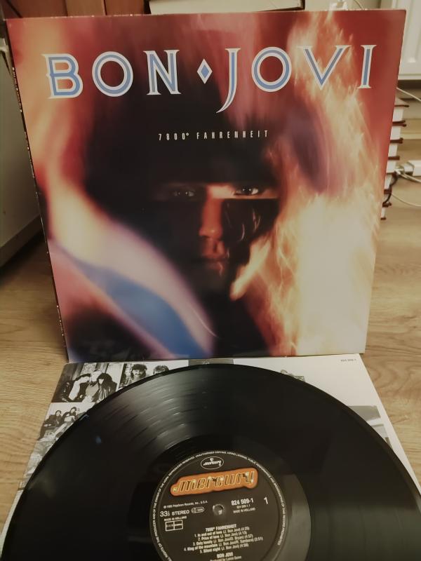 BON JOVI - 7800° Fahrenheit - 1985 USA Basım 33lük LP Plak 2.el
