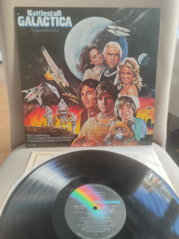 Battlestar GALACTICA - 1979 Japonya Basım - Soundtrack  LP Plak Albüm 2.EL