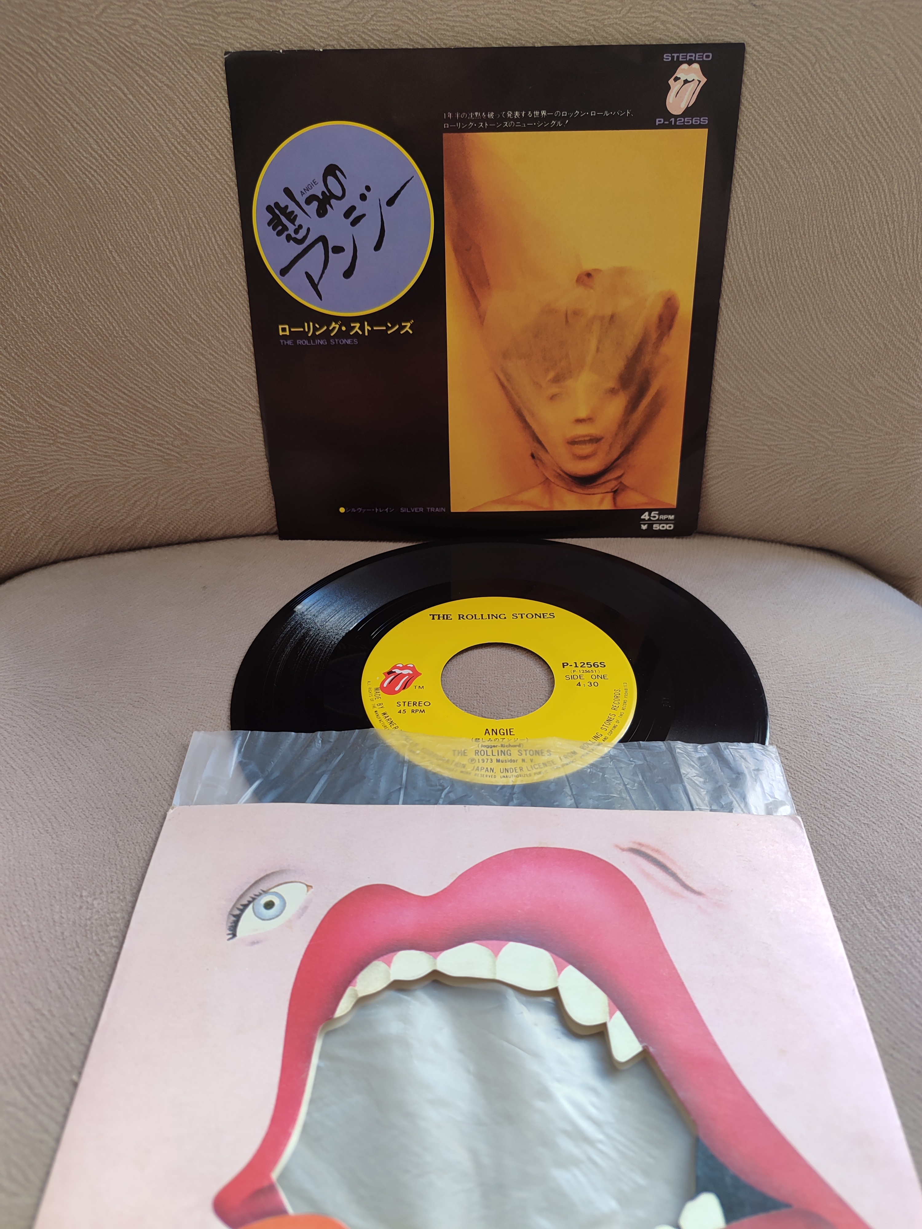 ROLLING STONES - Angie / Silver Train  - 1973 Japonya Basım 45lik Plak 2.el
