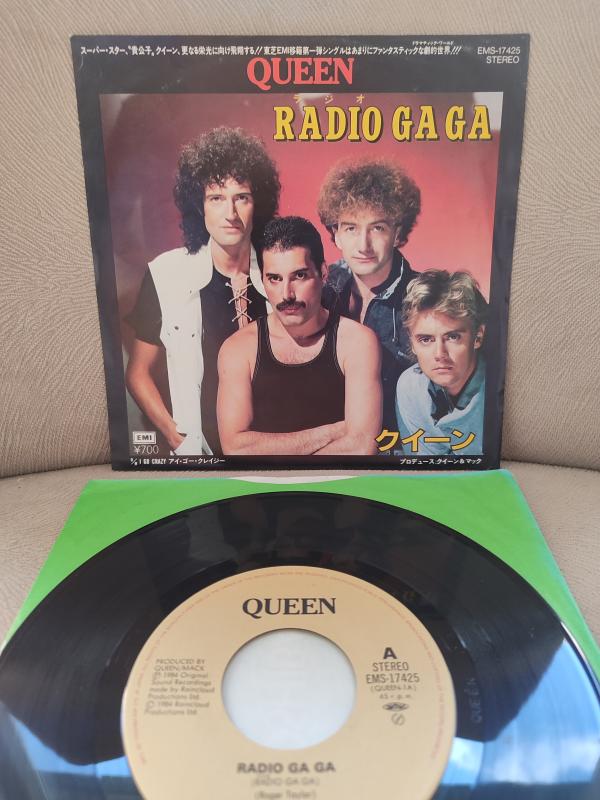 QUEEN - Radio Ga Ga / I Go Crazy  - 1984 Japonya Basım 45lik Plak 2.el