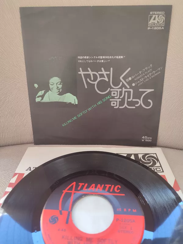 Roberta Flack ‎– Killing Me Softly With His Song - 1973 Japonya Basım 45lik Plak 2.el