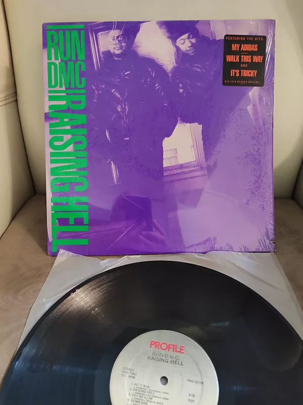 RUN DMC - Raising Hell - 1986 USA Basım  LP Plak Albüm 2.el