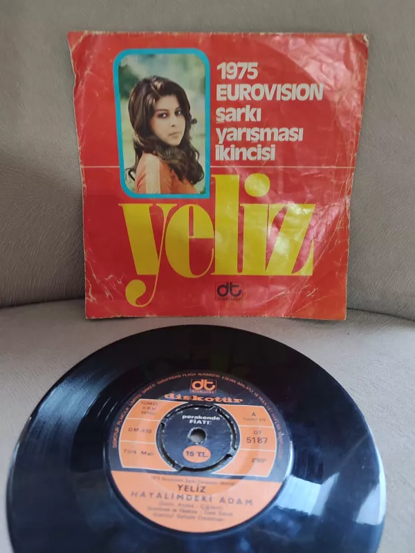 Yeliz – Hayalimdeki Adam / Sen ve Ben -  1975 Türkiye Basım 45 lik Plak-2.EL