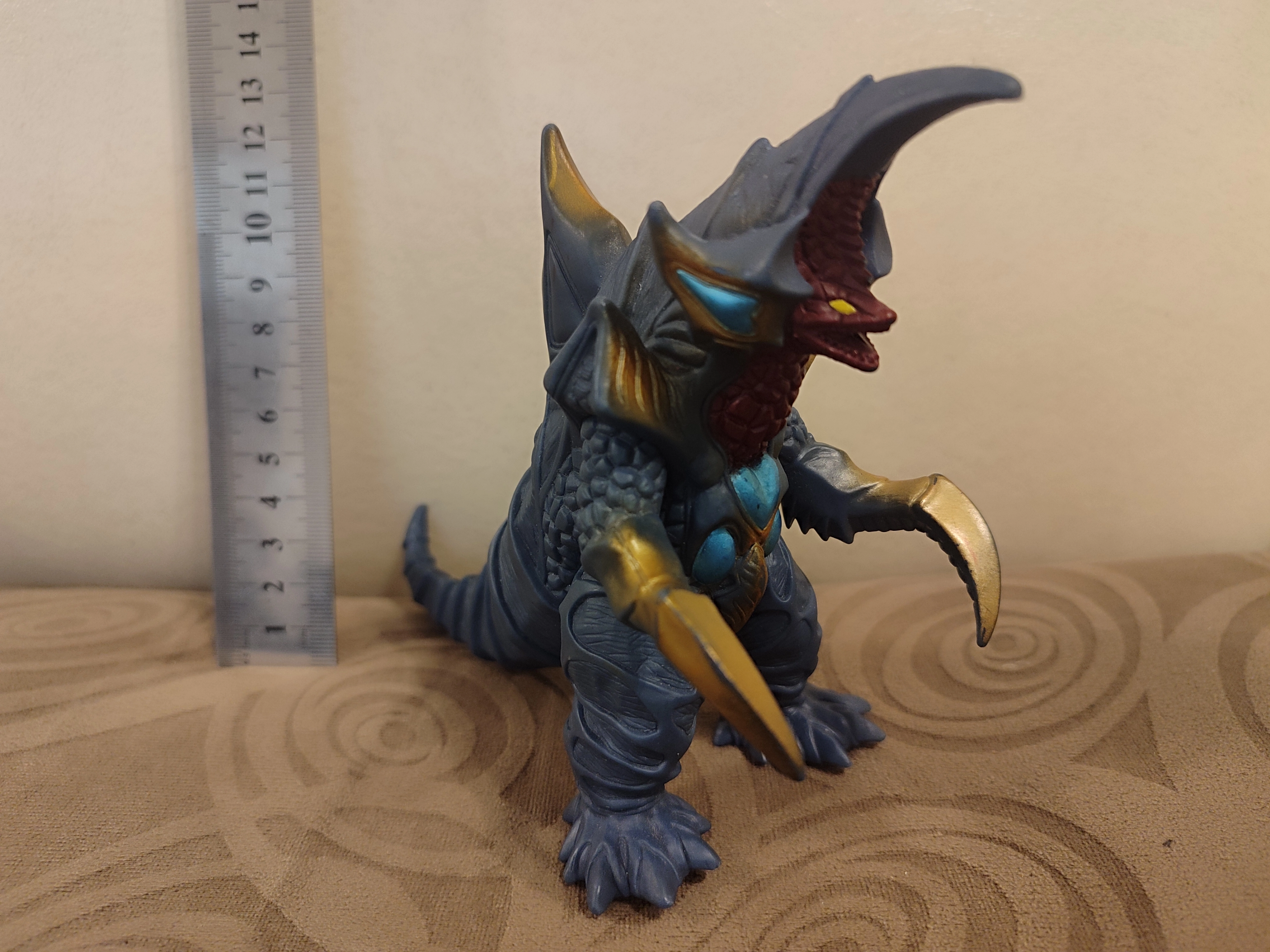 Bandai Ultra Monster Kaiju Super Cobb Figure - 2013 Yapım Orjinal Japon Canavar Figürü - Boy : 12 cm