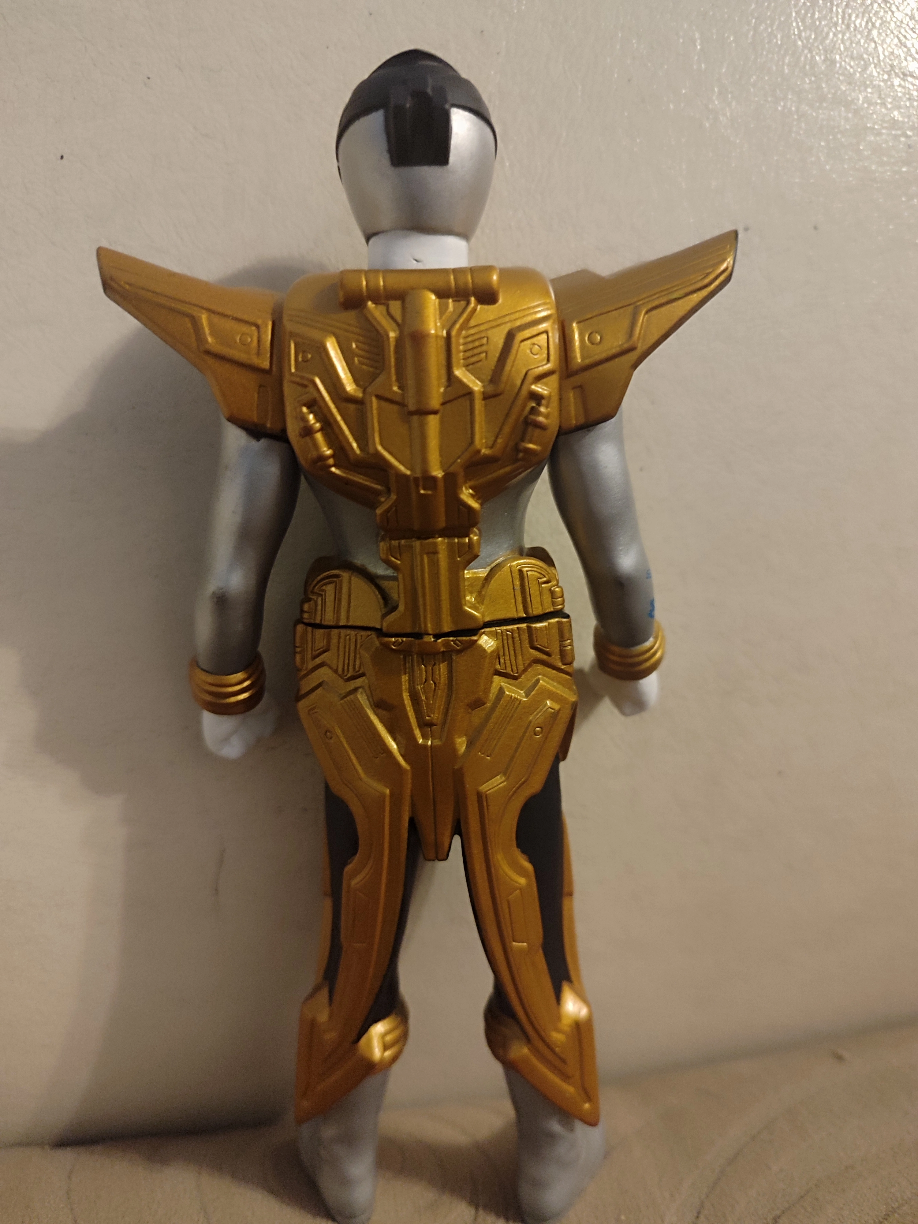 Power Rangers - Silver Gold Ranger - Orjinal 2011 Japon Yapım  Kahraman Figürü - Boy : 18 cm