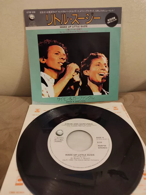 Simon and Garfunkel - Wake Up Little Suzie - Japonya 1982 Basım 45lik Plak 2.el