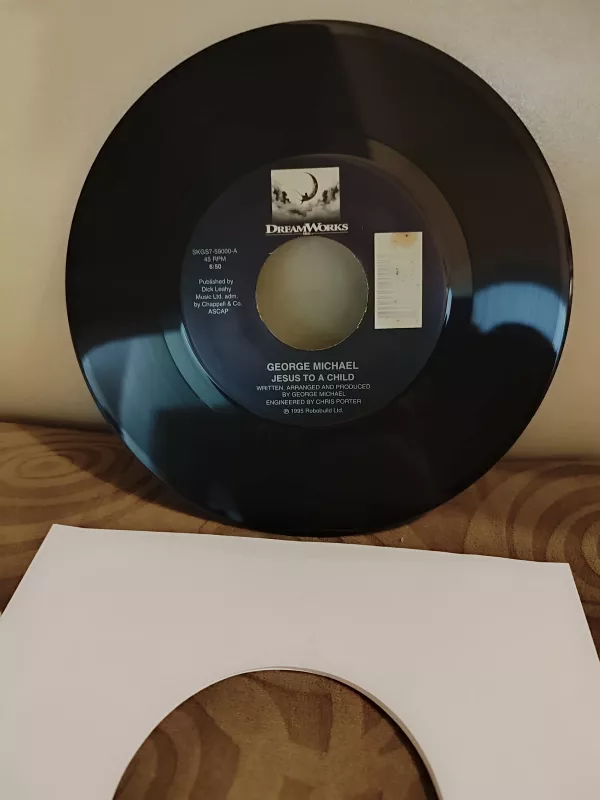 GEORGE MICHAEL - Jesus To A Child / One More Try  1996 USA Basım 45lik Plak - 2. el ve Kapaksızdır 