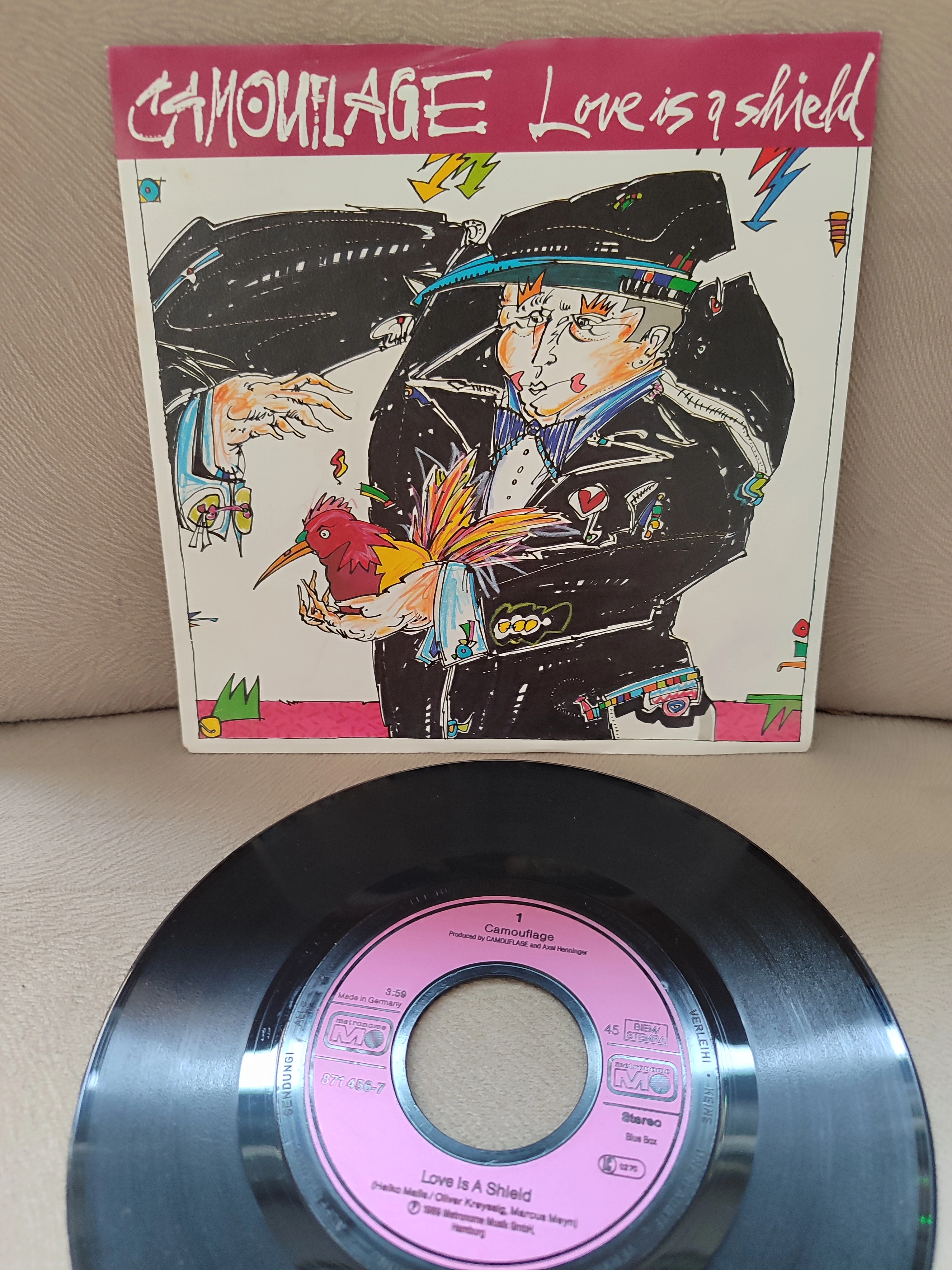 Camouflage - Love is A Shield- 1989 Almanya Basım 45lik Plak 2.EL
