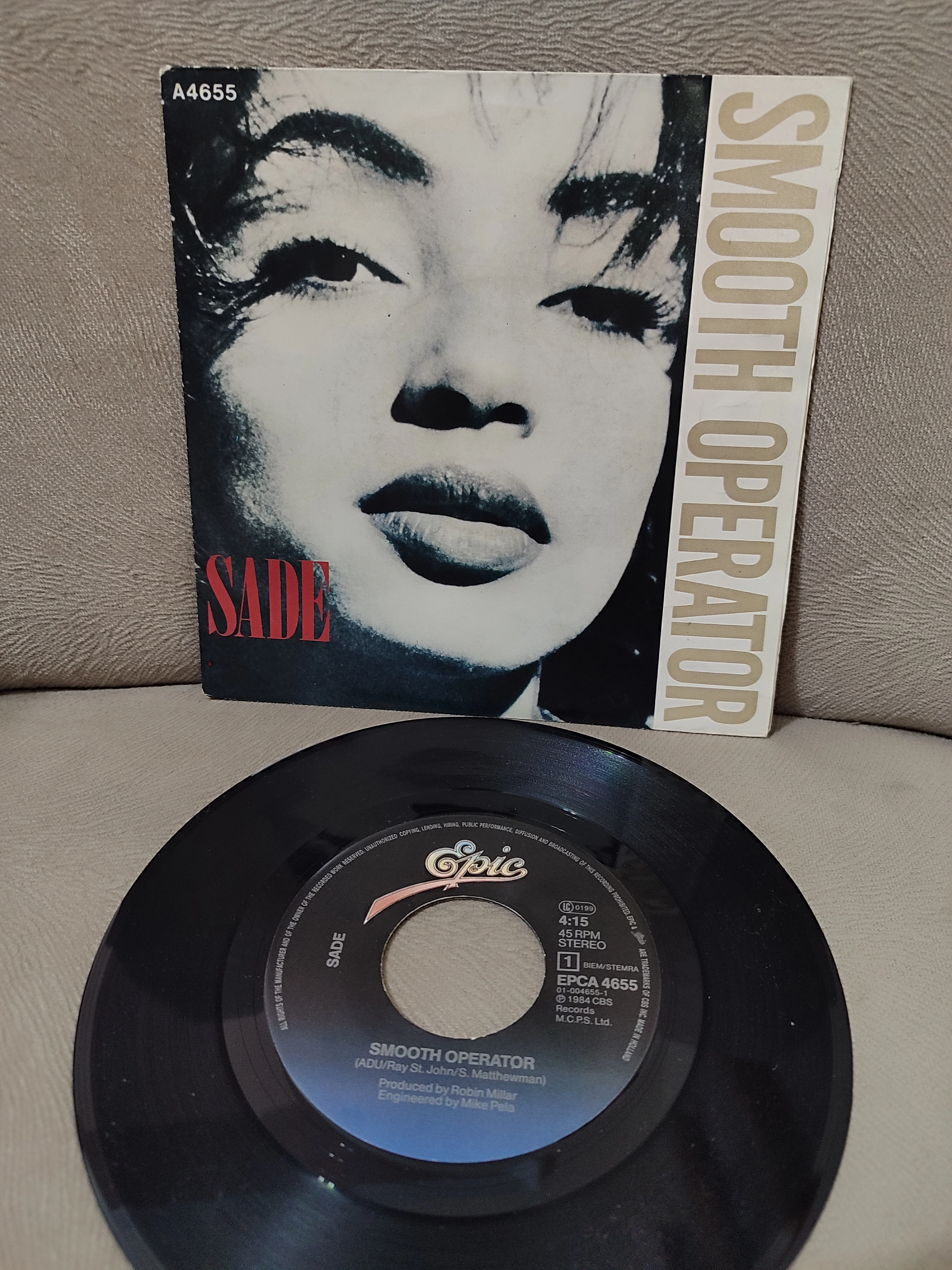 Sade - Smooth Operator - 1984  Fransa Basım 45’lik Plak - Dönem Basım