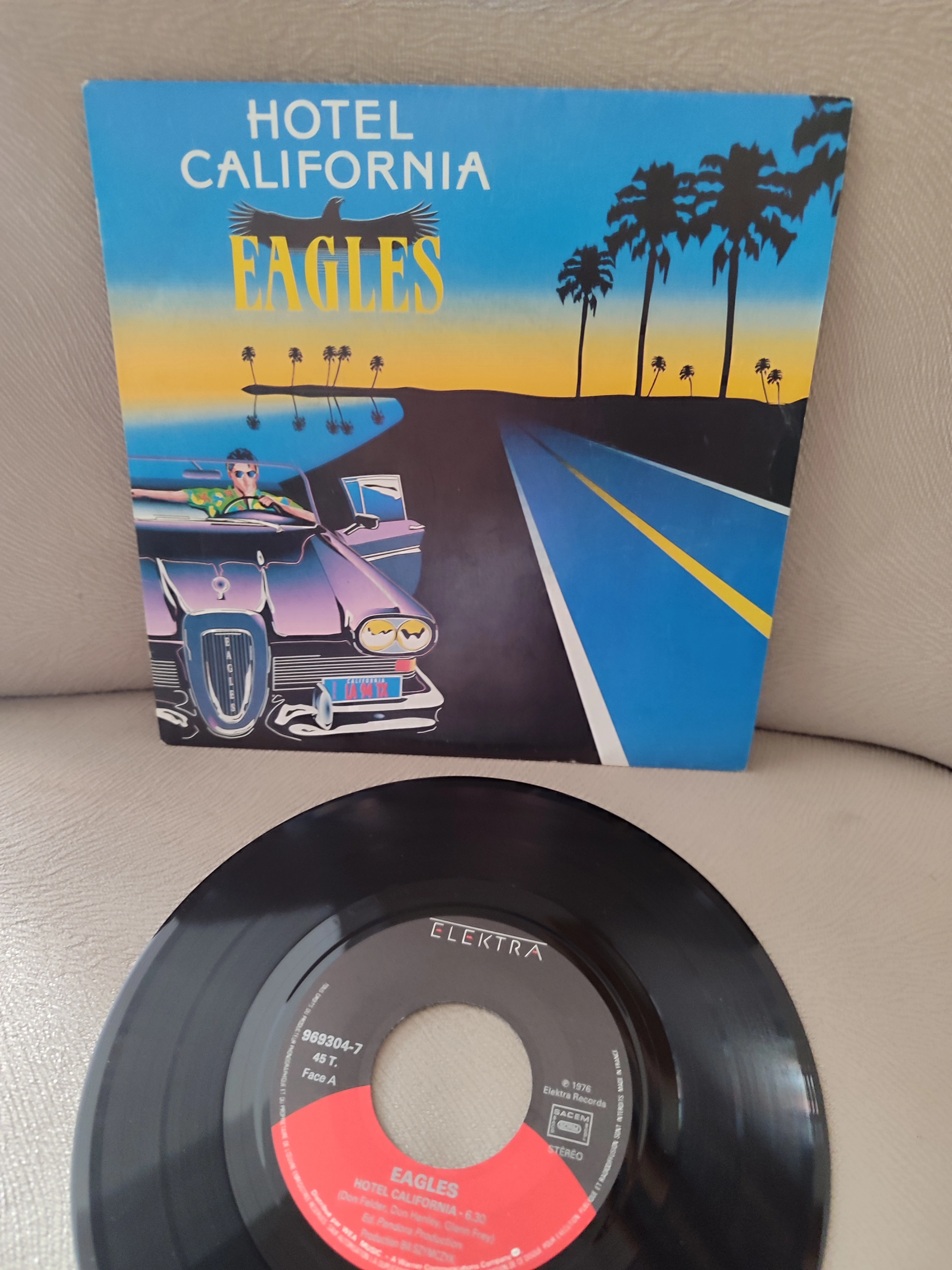 Eagles - Hotel California - 1988 Fransa Basım 45lik Plak - Dönem Basım