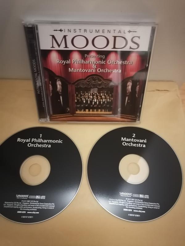 INSTRUMENTAL MOODS - PRESENTING ROYAL PHILHARMONIC ORCHESTRA & MANTOVANI ORCHESTRA -2007 SİNGAPUR BASIM - CD ALBÜM - 2 CD