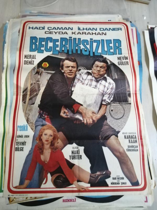 BECERİKSİZLER - HADİ ÇAMAN - İLHAN DANER -CEYDA KARAHAN - 70X100 EBATLARINDA ORJİNAL FİLM AFİŞİ
