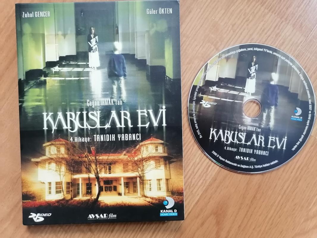 KABUSLAR EVİ / 4. HİKAYE : TANIDIK YABANCI - BİR ÇAĞAN IRMAK FİLMİ - 91 DAKİKA  - DVD  FİLM