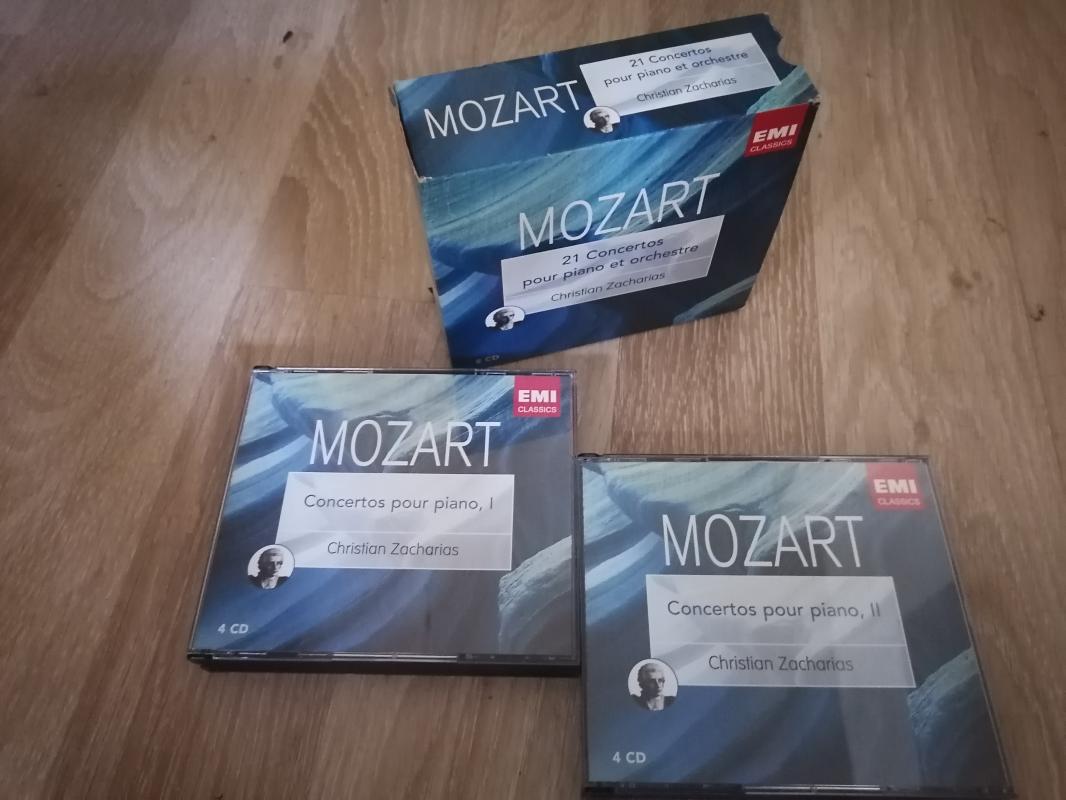 MOZART - Concertos pour piano et orchestre 8 CD lik SET - 2006 Fransa Basım CD Albüm Özel Kutusunda