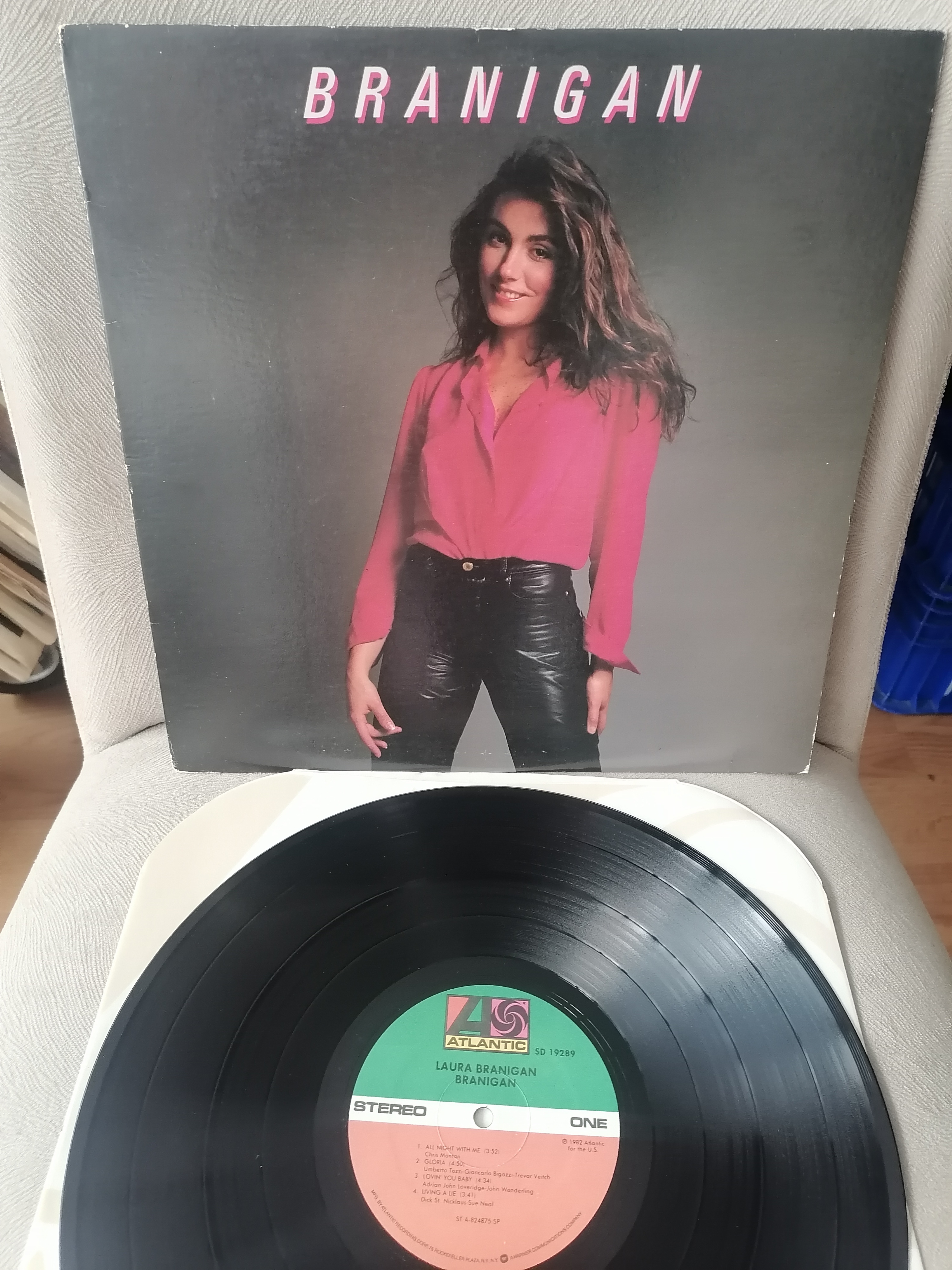 LAURA BRANIGAN - Branigan - 1982 USA Basım  33 lük LP ALBUM 2. el