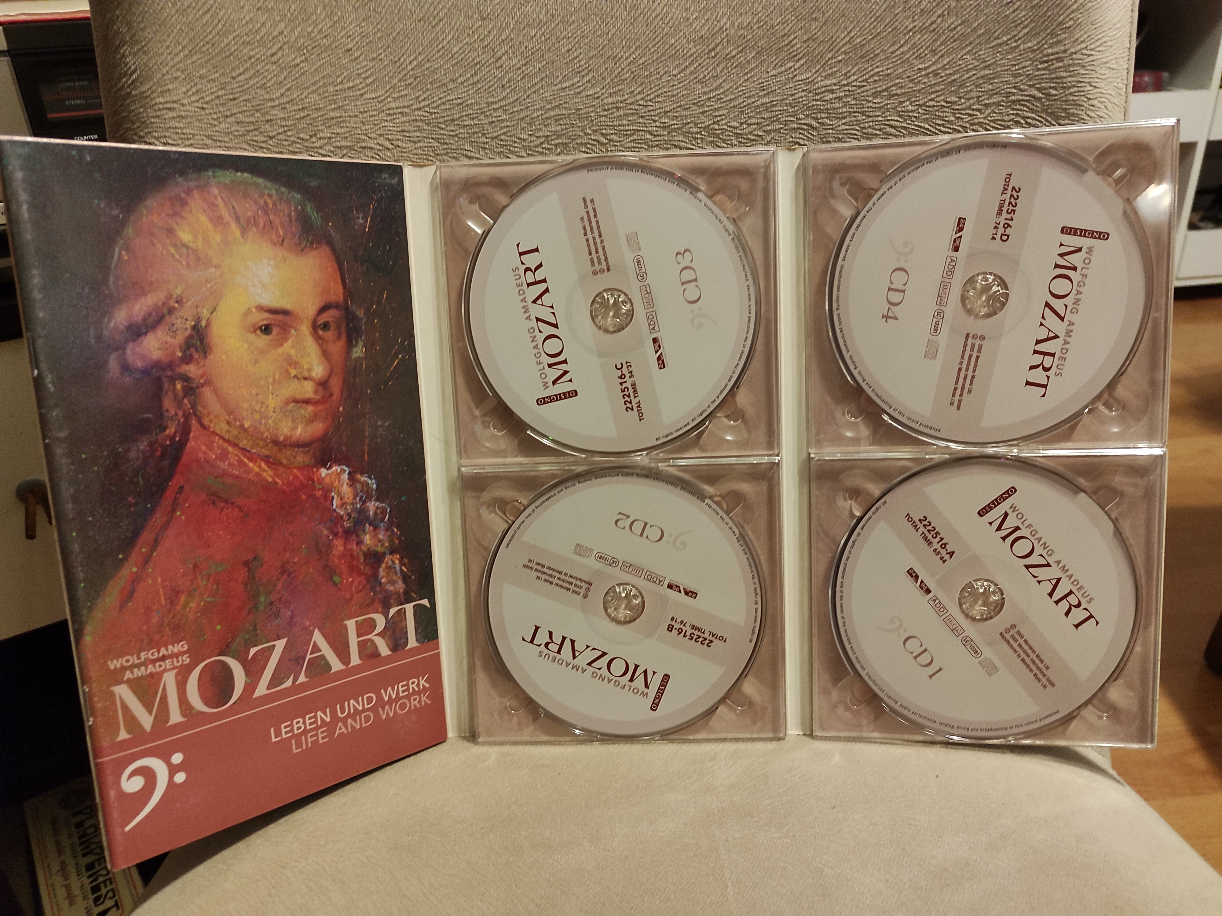 Wolfgang Amadeus MOZART - 2005 Almanya Basım Özel Kapaklı 4 CD lik Set + 19 Sayfa Kitapçık 2. el