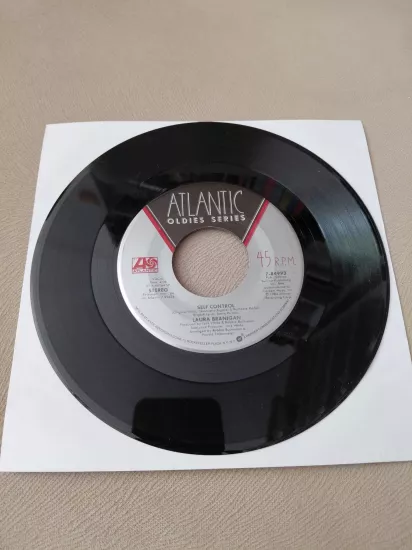 Laura Branigan  – Self Control / The Lucky One -  1984 USA  Basım 45 lik Plak /Kapaksız