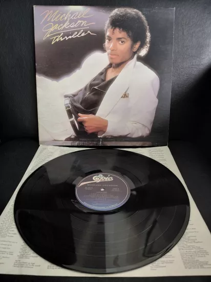 Michael Jackson  –  Thriller  -  1982  Kanada  Basım  33’lük  LP Albüm