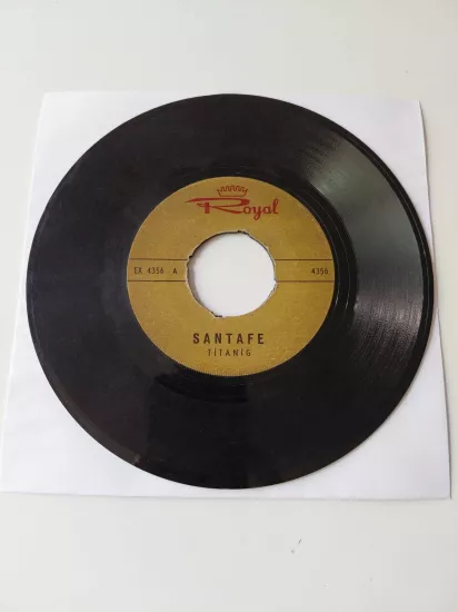 Titanig  / Isaac Hayes  –  Santafe / Theme From Shaft -  İran Dönem  Basım  45’lik  Plak /Kapaksız