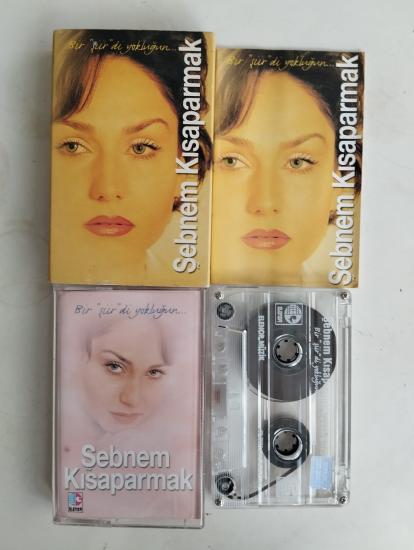 Şebnem Kısaparmak – Bir ’’Şiir’’di Yokluğun  -  Türkiye Basım Kaset Albüm