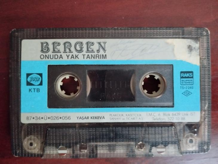 BERGEN  –  Onuda Yak Tanrım  - 1987 Türkiye Basım  Kaset/ Kağıt Baskı - Kapaksız