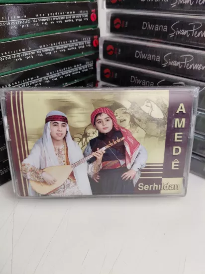 Amedé - Serhıldan  -  Türkiye  Basım Kaset Albüm /Açılmamış Ambalajlı (Kürtçe)