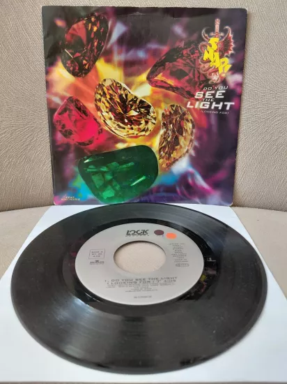 SNAP   Featuring Niki Haris  –  Do You See The Light (Looking For) -  1983  Hollanda Basım  45’lik  Plak