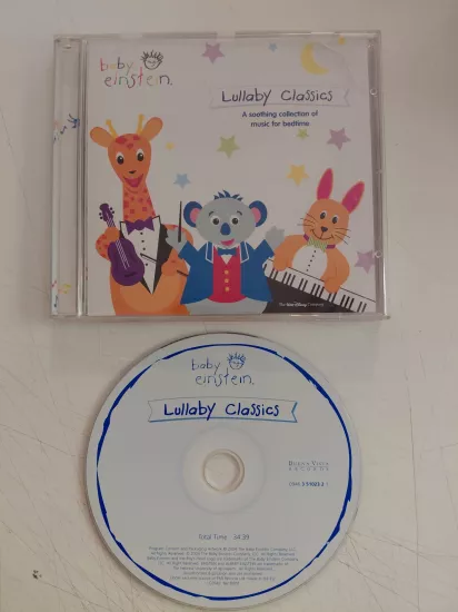 Lullaby Classics: A Soothing Collection Of Music For Bedtime  - 2004 İngiltere Basım  CD Albüm