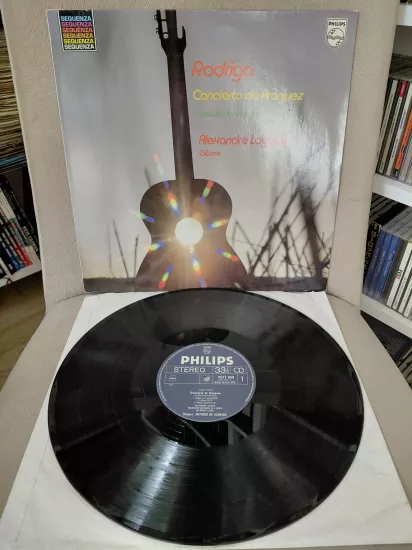 Rodrigo  / Alexandre Lagoya – Concierto De Aranjuez ( Rodrigo’nun Gitar Konçertosu) - 1980 Hollanda  Basım 33 lük  LP Plak