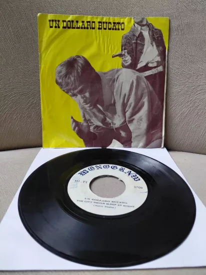 Gianni Ferrio  – Un Dollaro Bucato / The City Sleep At Night (Soundtrack) -  İran Dönem Basım  EP Plak