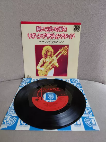 Led Zeppelin – Whole Lotta Love / Living Loving Maid (She’s Just A Woman)  - 1976 Japonya  Basım 45lik Plak
