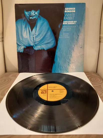George Benson – White Rabbit - 1975 Almanya Basım LP Plak Albüm