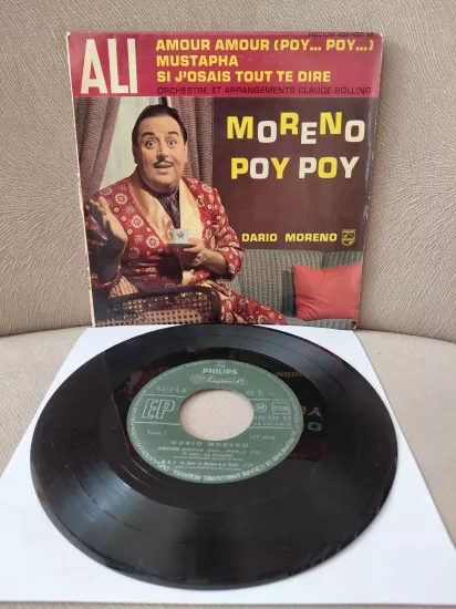 Dario Moreno  –  Amour Amour (Poy...Poy)  -  1960  Fransa Basım  EP Plak