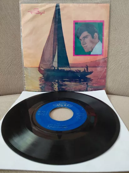 Nemitollah Aghassi    –  Shab Karun  - 1970  İran  Basım  45’lik Plak