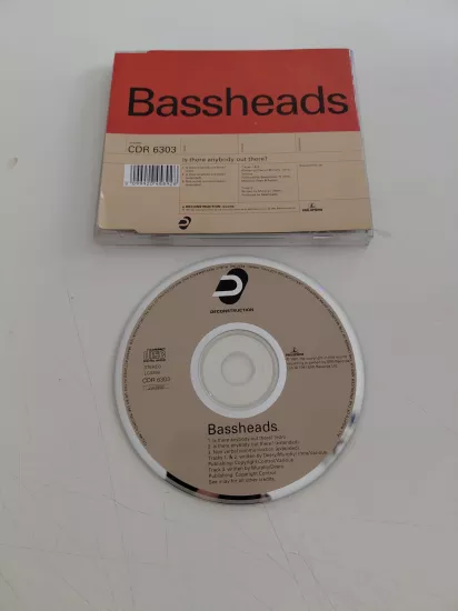 Bassheads – Is There Anybody Out There?  – 1991 İngiltere Basım - CD, Single
