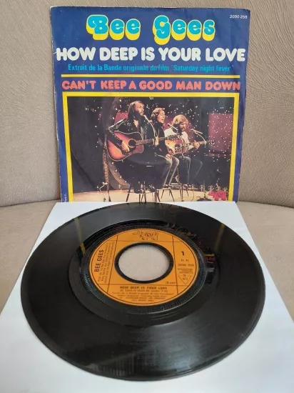 Bee Gees  –  How Deep Is Your Love - 1977  Fransa  Basım 45’lik Plak