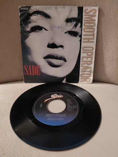 SADE  –  Smooth Operator  -  1984  Hollanda Basım 45lik Plak