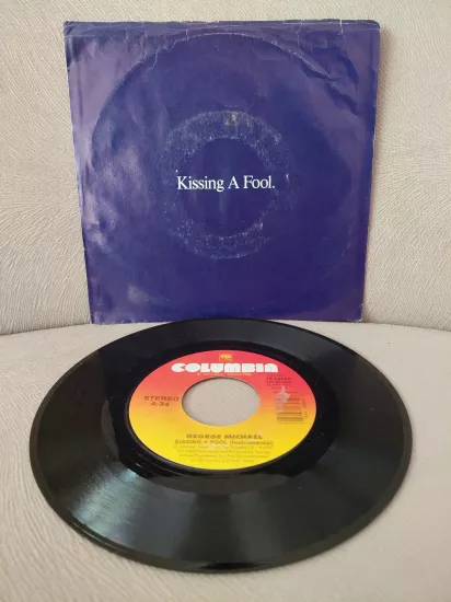 George Michael  –  Kissing A Fool. -  1988  USA Basım  45’lik  Plak