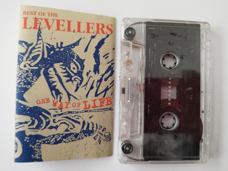 The Levellers ‎– One Way Of Life - Best Of The Levellers - 1998 AVRUPA BASIM KASET