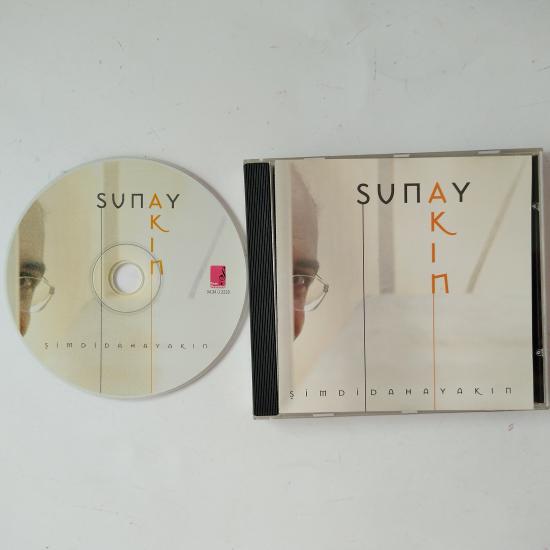 Sunay Akın / Şimdi Daha Yakın  –   Türkiye  Basım  -  2. El  CD  Albüm