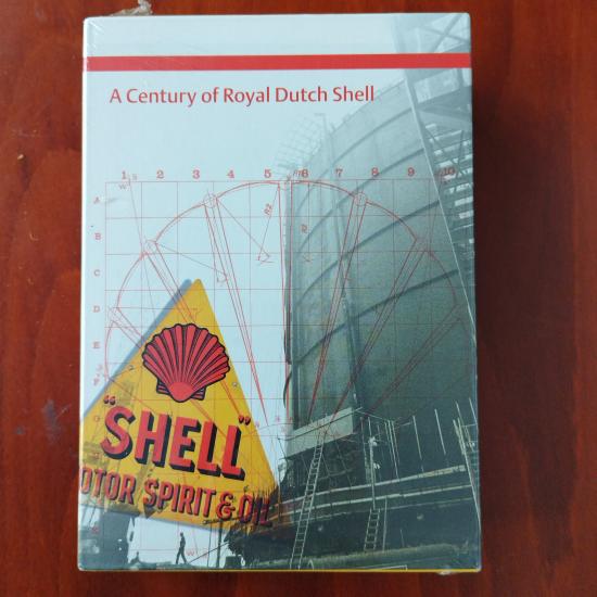 A Century of royal Dutch Shell  - 2. El  3X DVD Belgesel - Türkçe dil seçeneği yoktur
