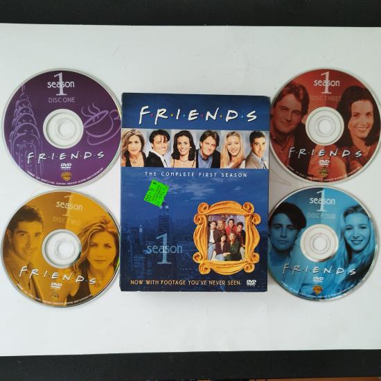 Friends  / The Complete First  Season  - 2. El  4X DVD Film- 1. Bölge - Türkçe dil seçeneği yoktur