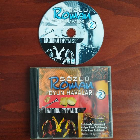 Sözlü Roman Oyun Havaları  - Türkiye Basım -  2.El CD  Albüm